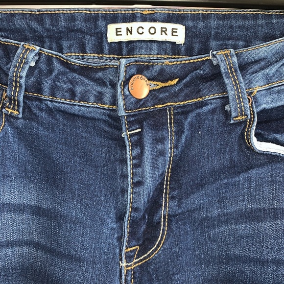 Encore Skinny Faded Jeans Medium Wash Size 9 - Picture 4 of 7